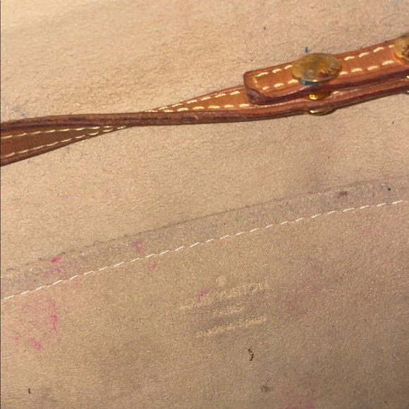 LOUIS VUITTON Black and Gold Monogram Crossbody Bag - Picture 8 of 11